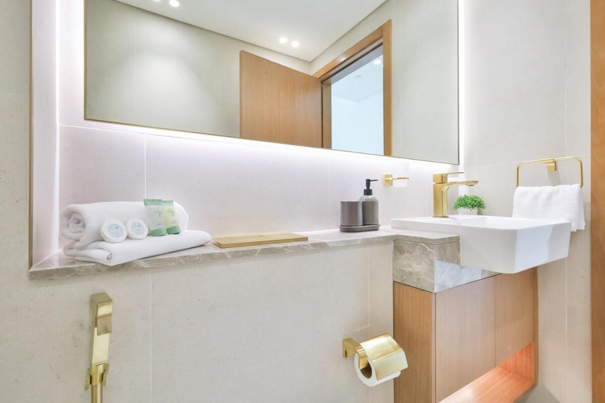 Apartment Luxury 1 Bed In Jvc *