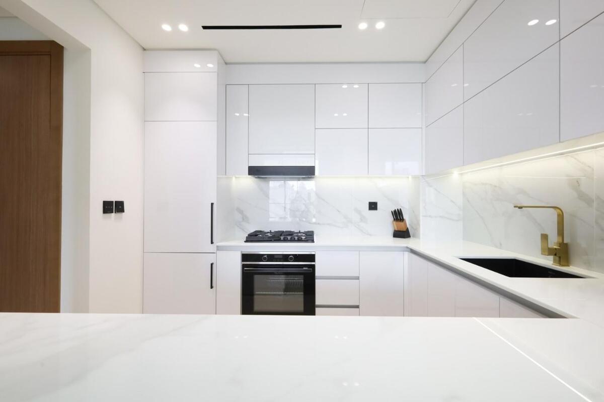 Apartment Luxury 1 Bed In Jvc *