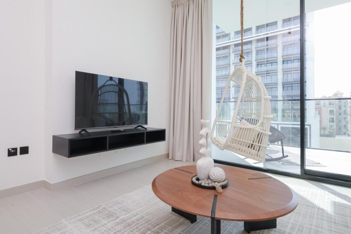 Luxury 1 Bed In Jvc * Dubai
